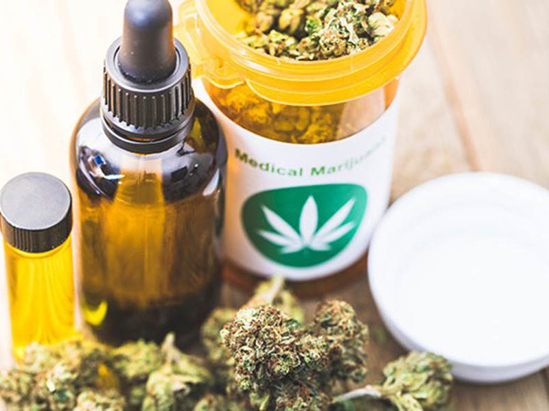 Kannabisszal fájdalmak, Parkinson-kór, PTSD és endometriózis ellen